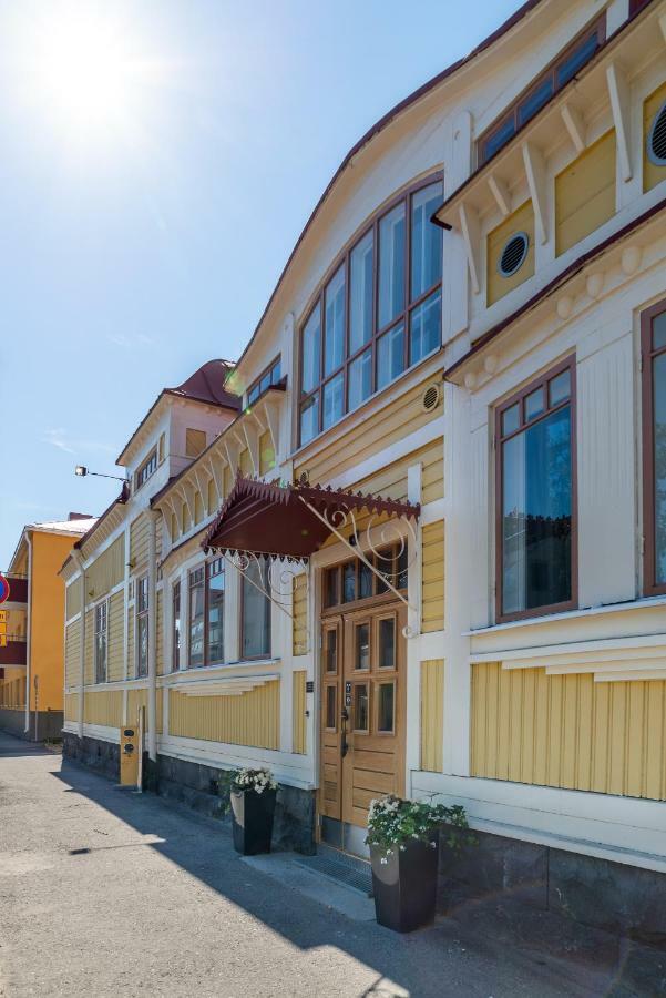 De Gamlas Hem Hotel & Restaurant Oulu Exterior foto